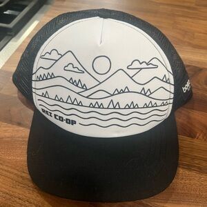 REI CO-OP snap back in GUC